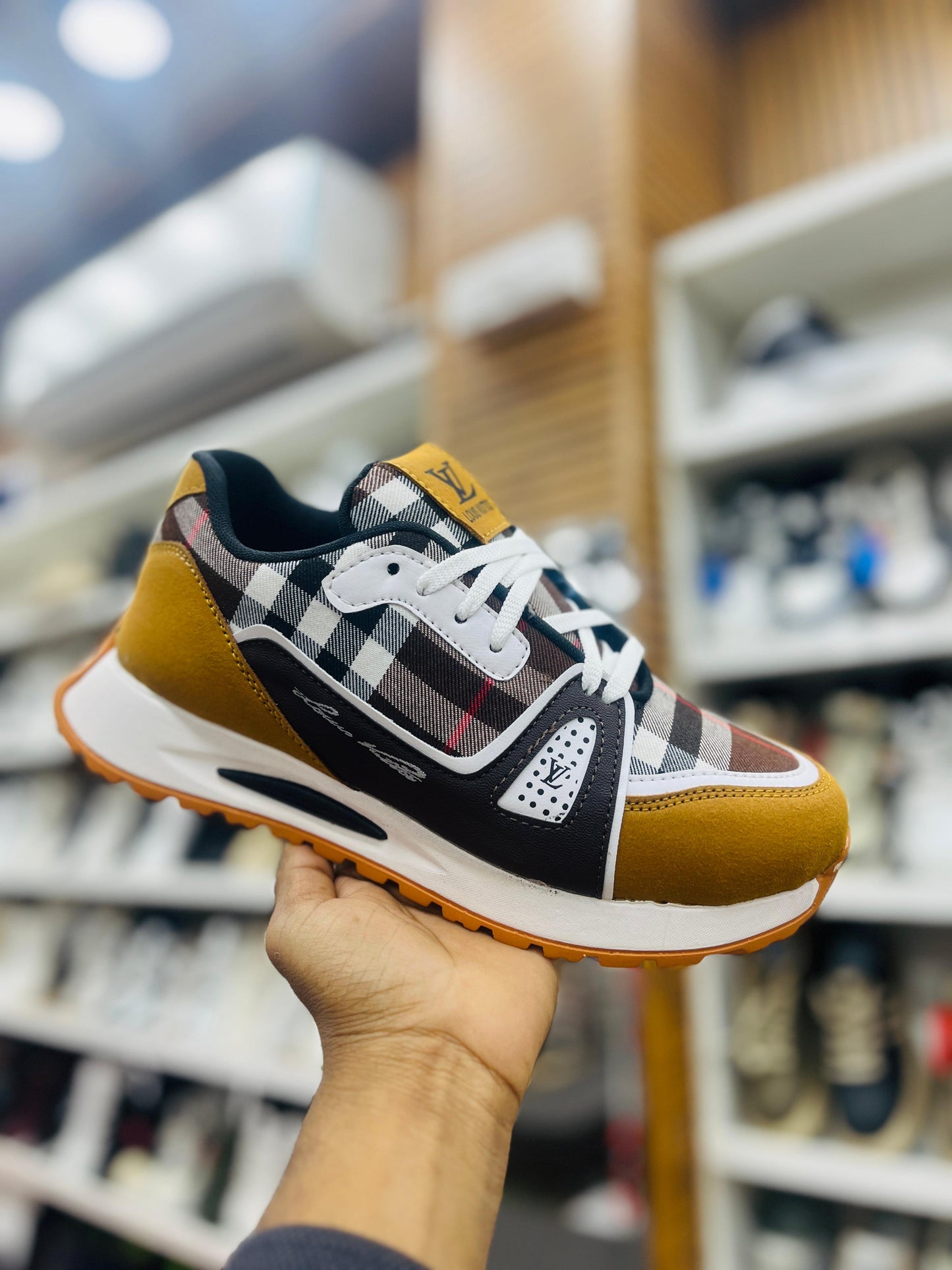 Louis Vuitton 7a