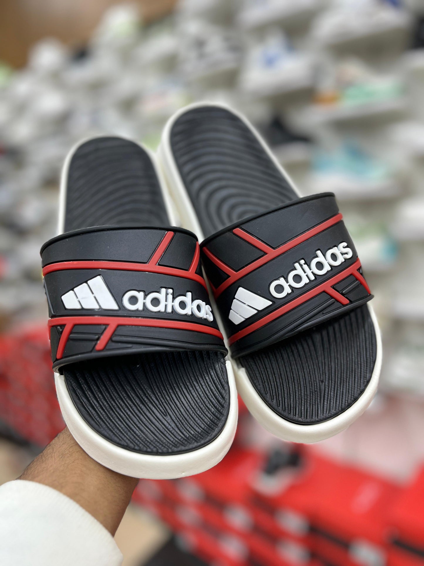 Adidas slipper 7a