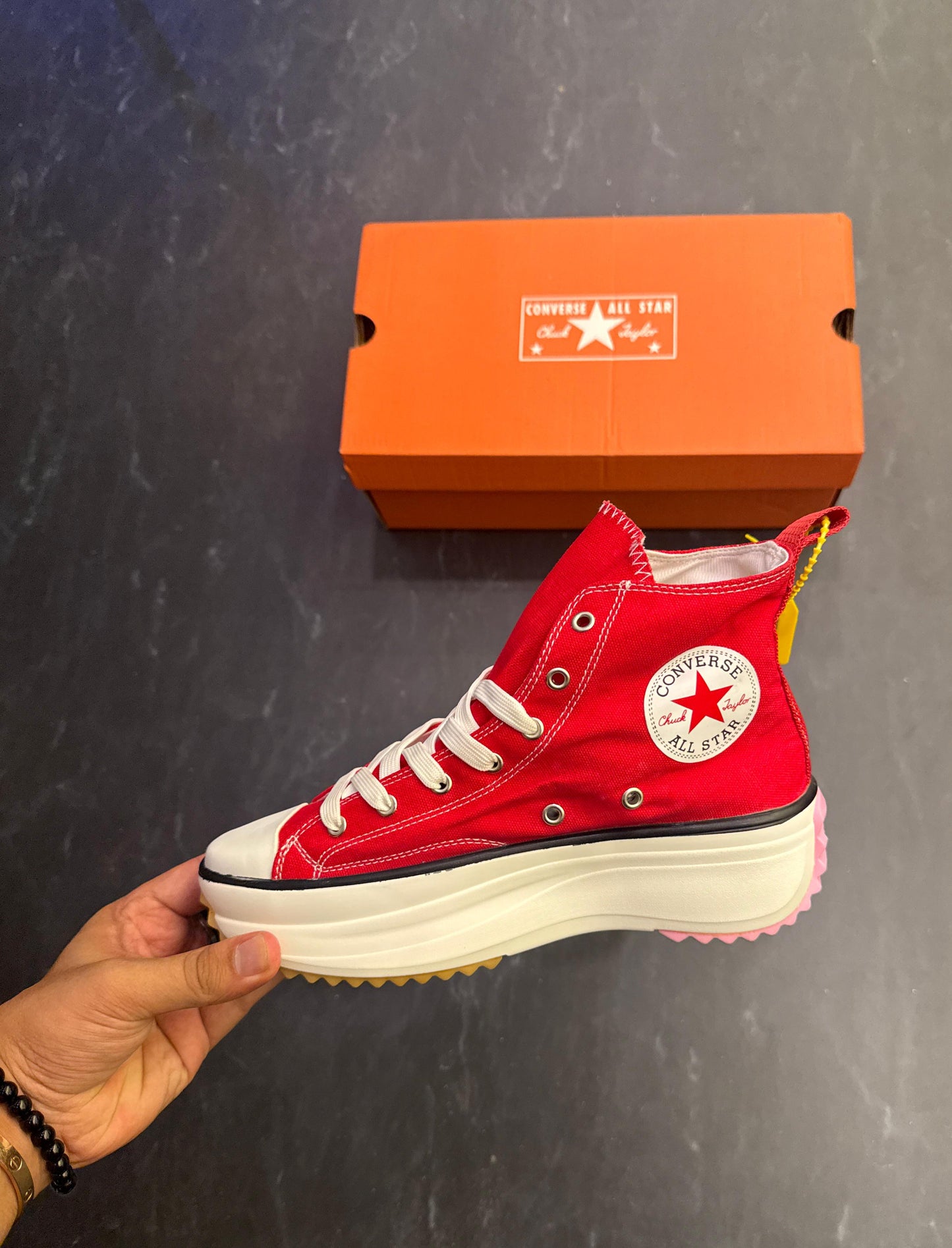 CONVERSE HIKE STAR RED