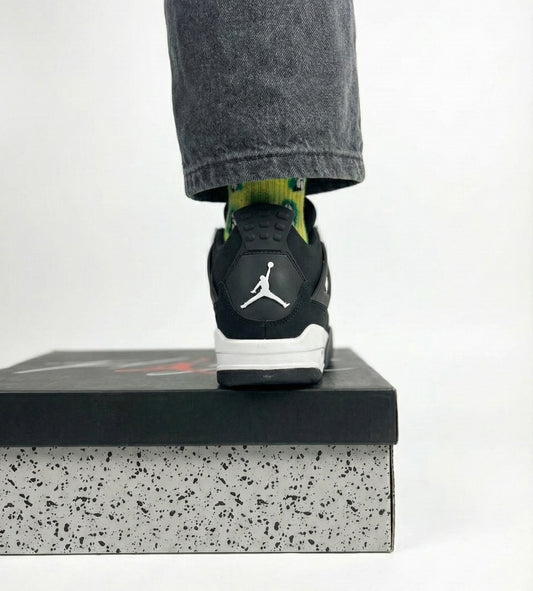 Nike Air Jordan 4 Retro 'White Thunder'