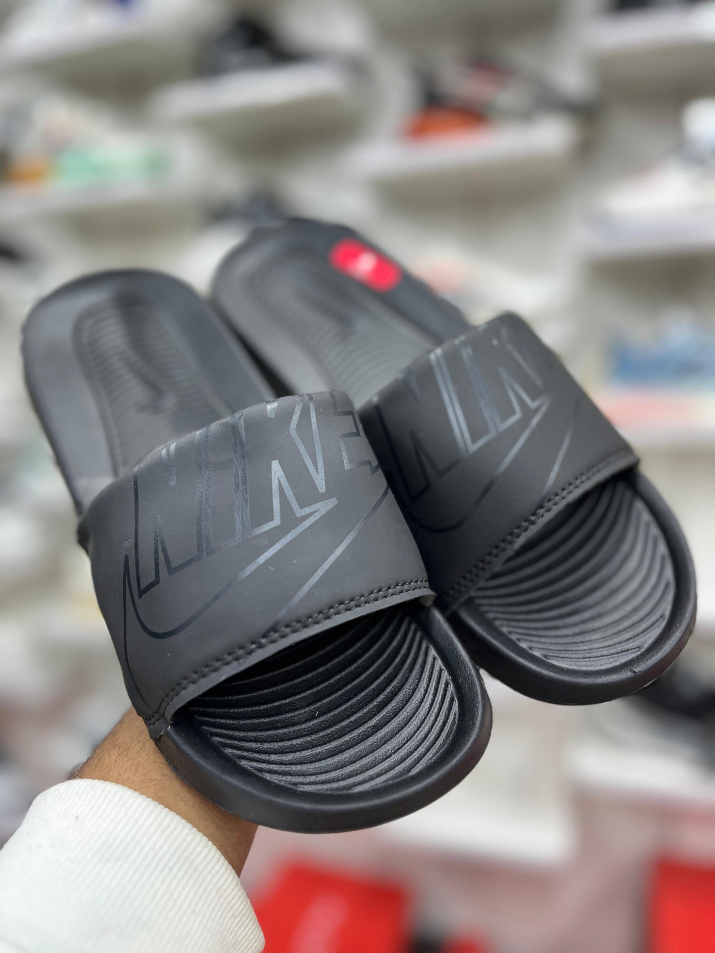 NIKE SLIPPER 7A