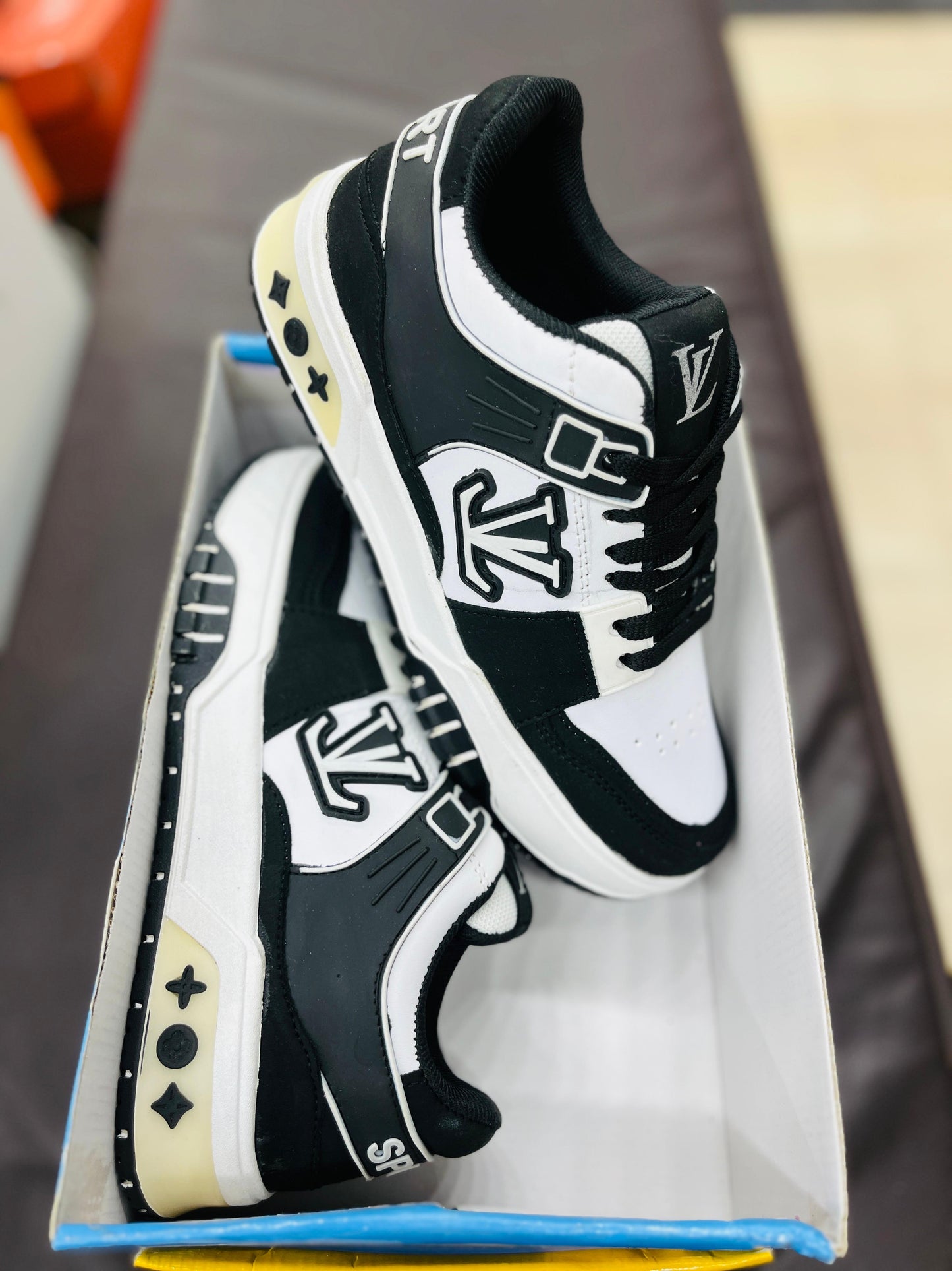 2 pair shoe 1500 /
