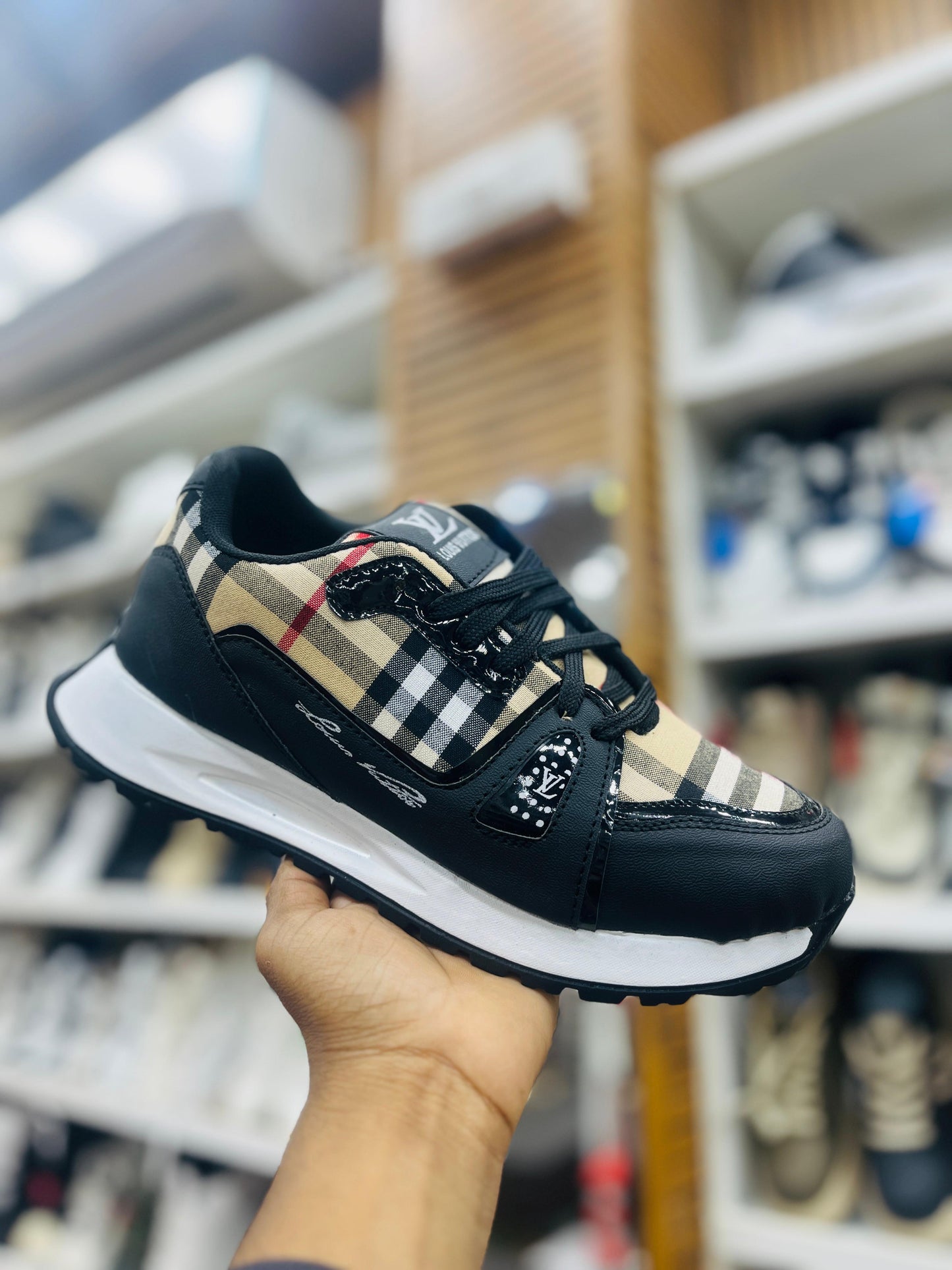 Louis Vuitton 7a