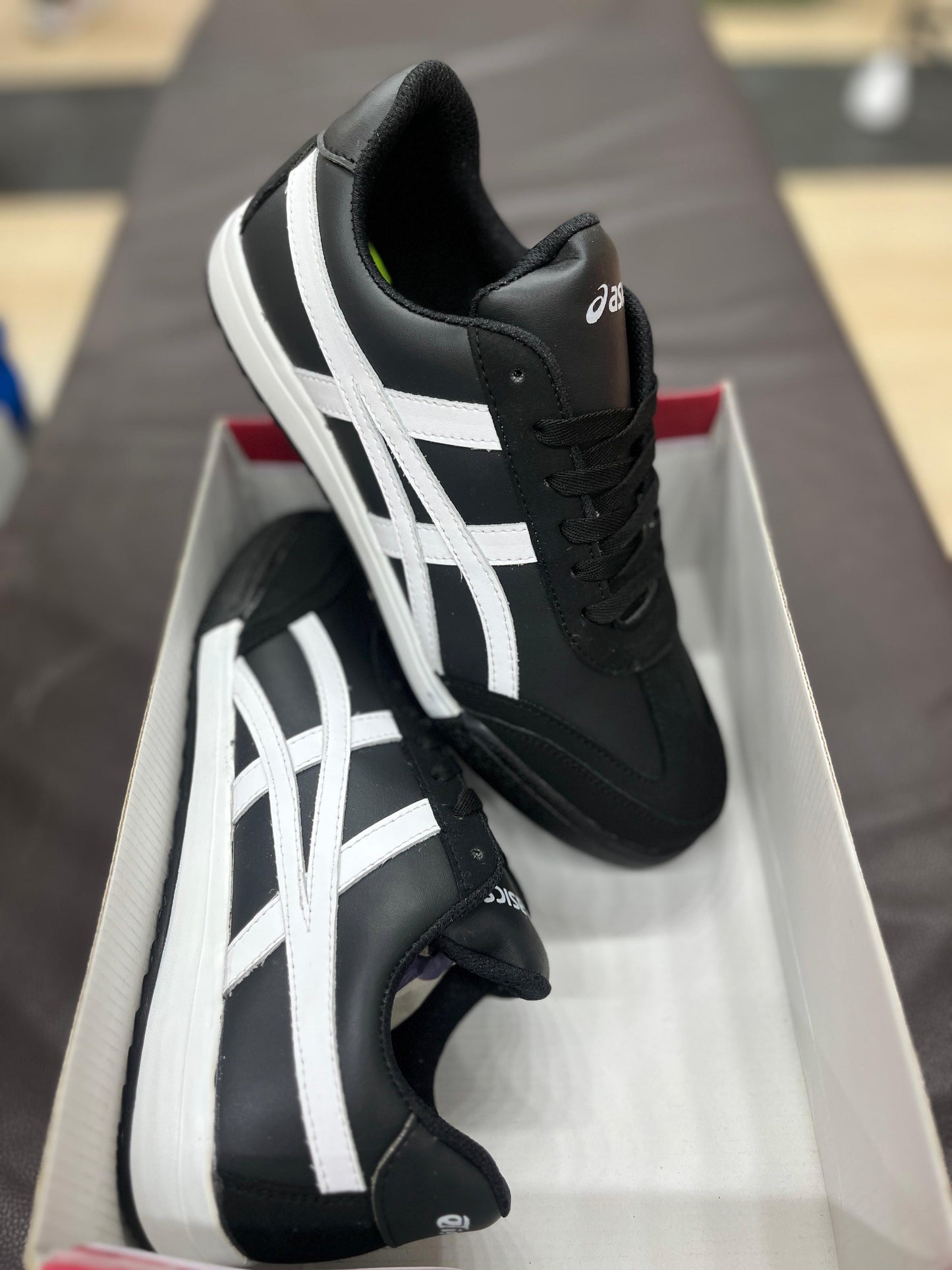 ASICS
7a