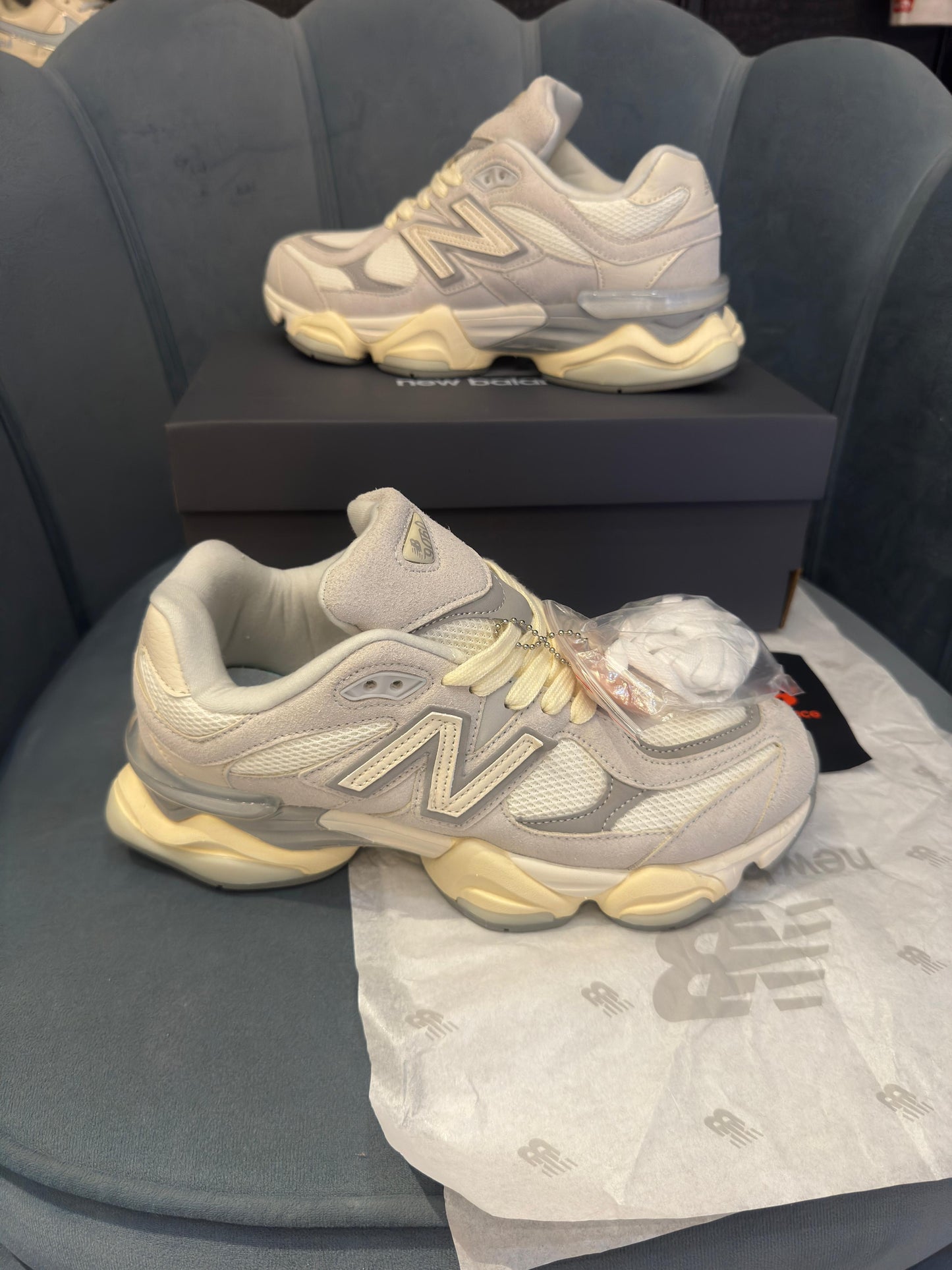 NEW BALANCE 9060 WHITE GREY