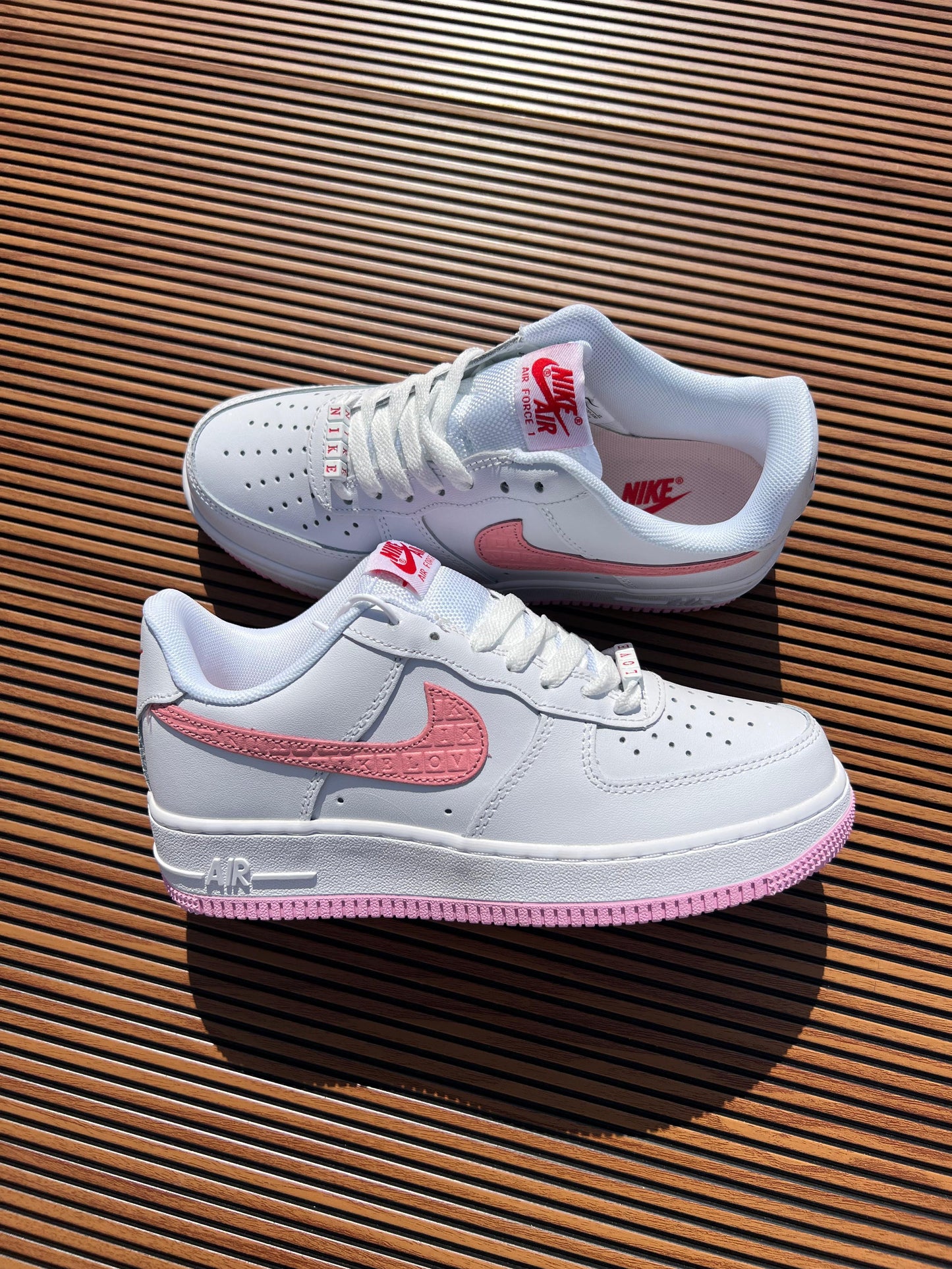 NIKE AIRFORCE ONE VALENTINE LOVE