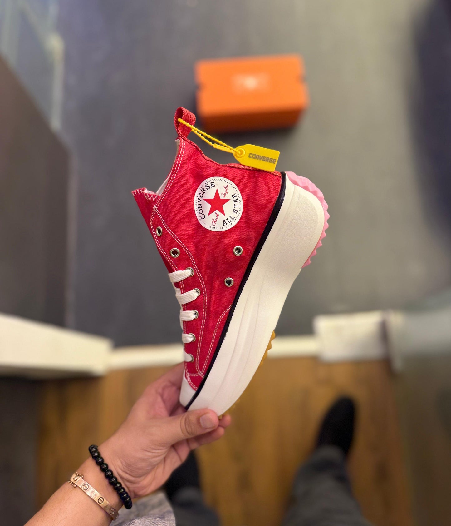 CONVERSE HIKE STAR RED