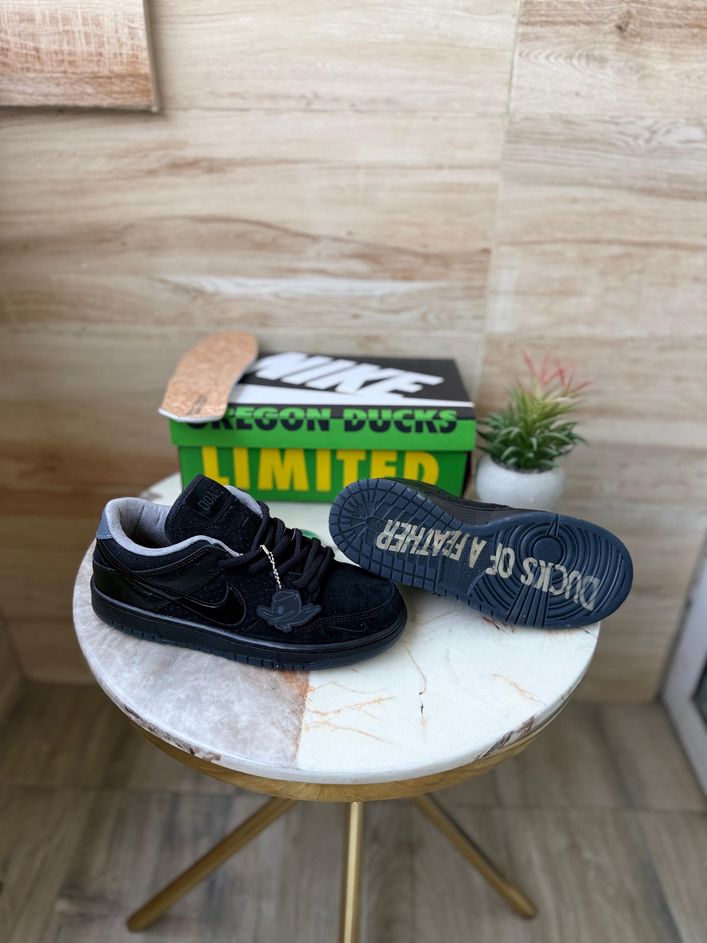 NIKE SB DUNK WHAT THE DUCK LIMITED EDTN