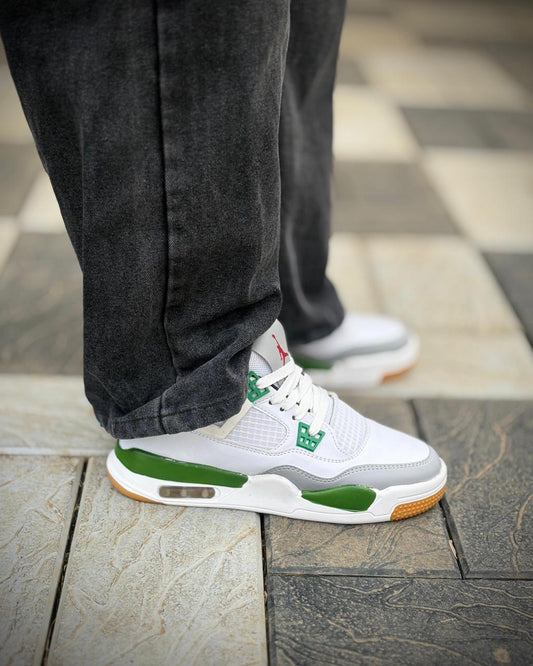 Nike retro 4 pine green