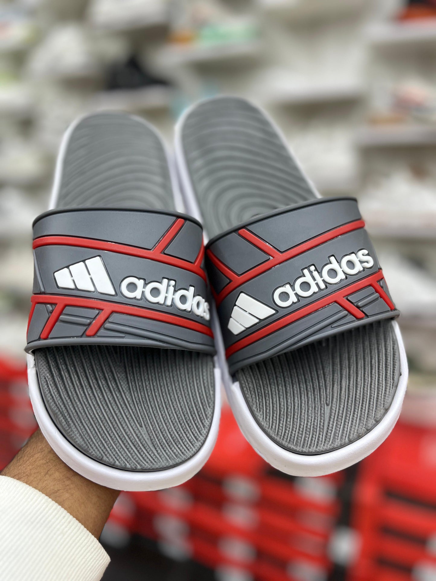 Adidas slipper 7a