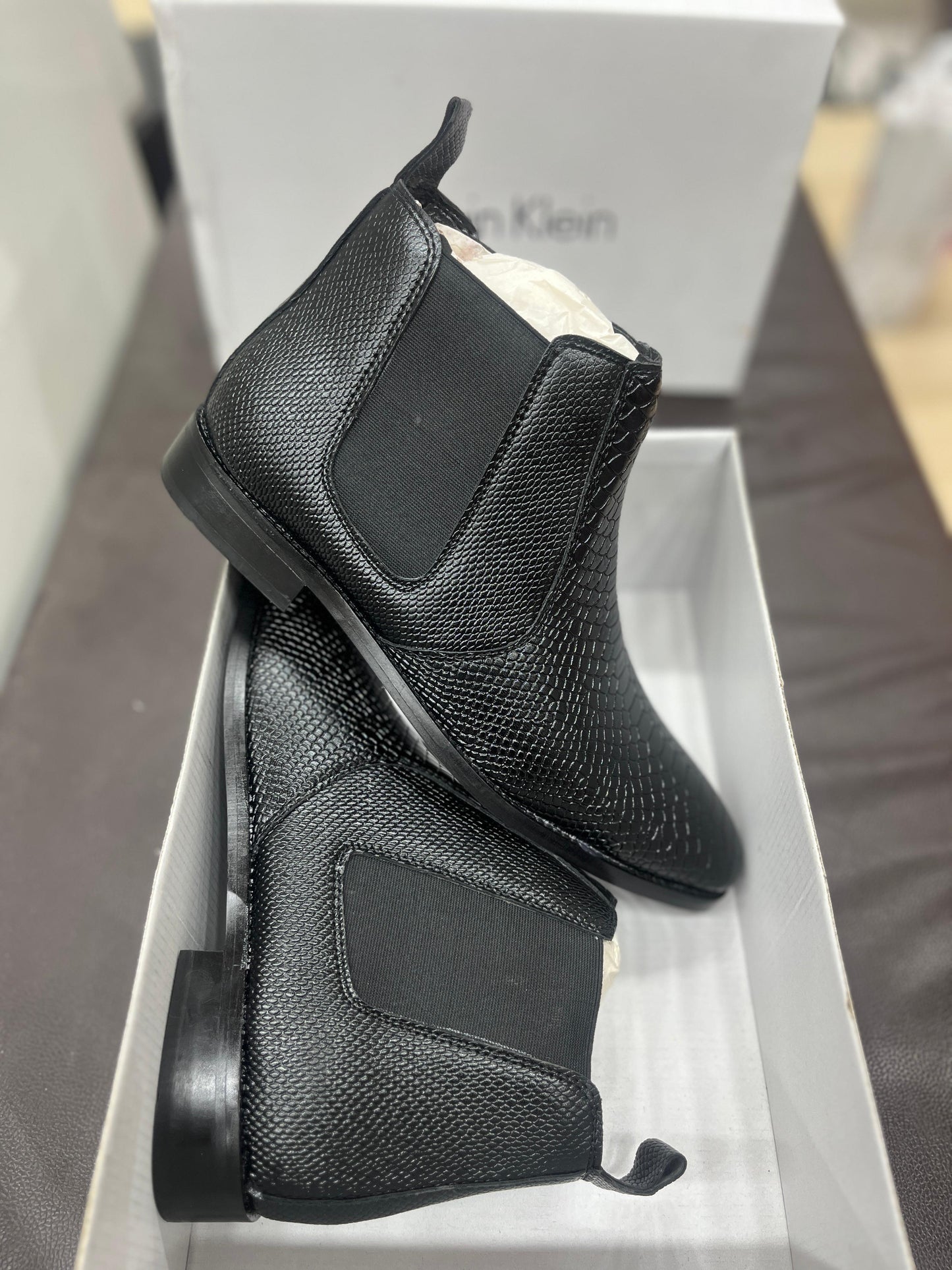 CHLSEA boots