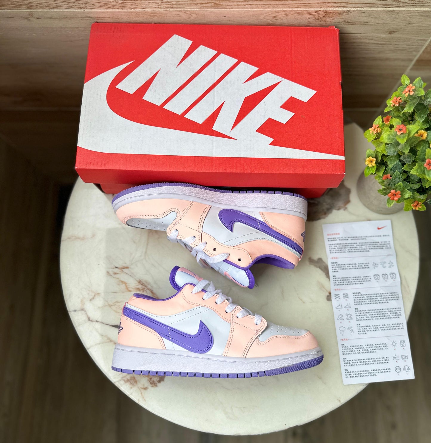 JORDAN RETRO 1 LOW ARTIC PUNCH