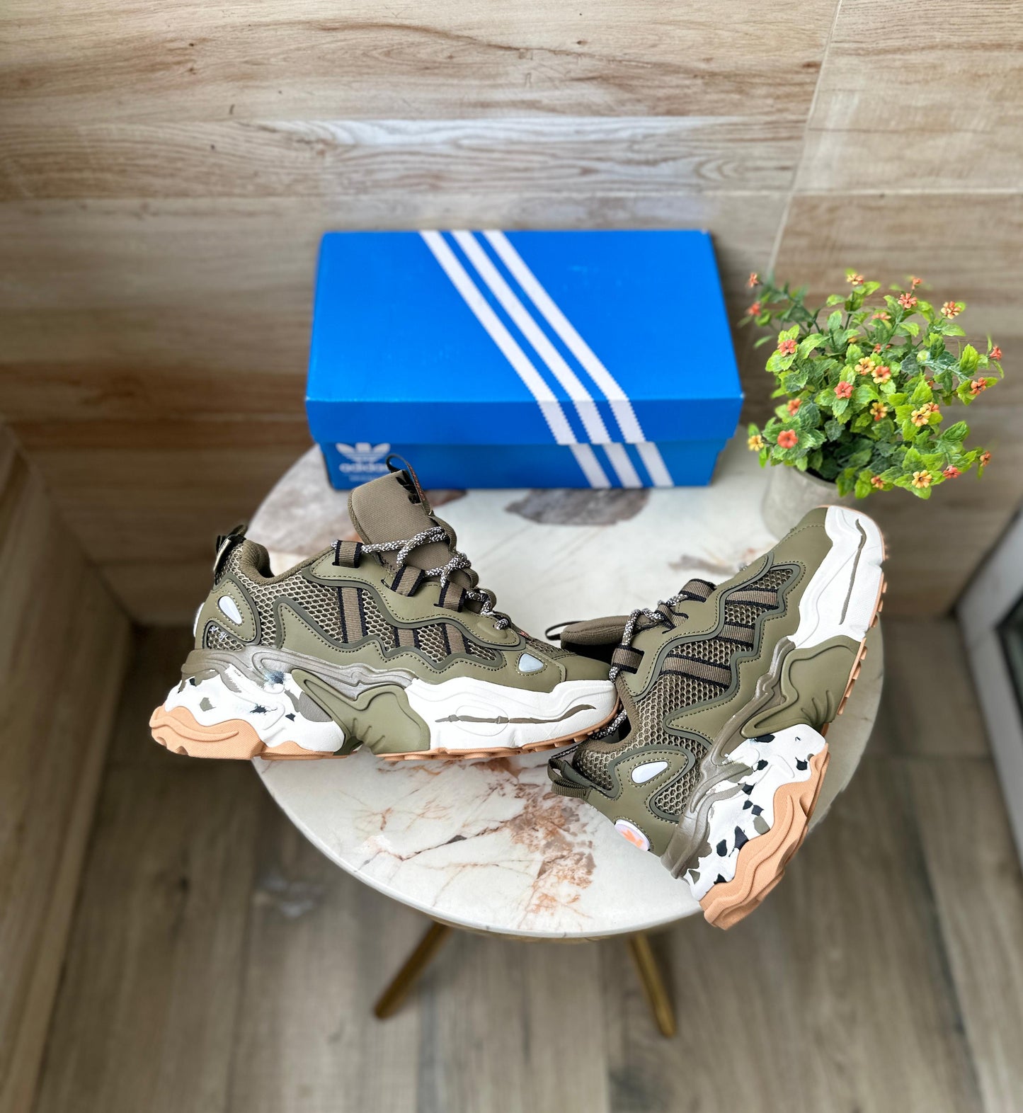 ADIDAS ORIGINALS OZTHEMIS