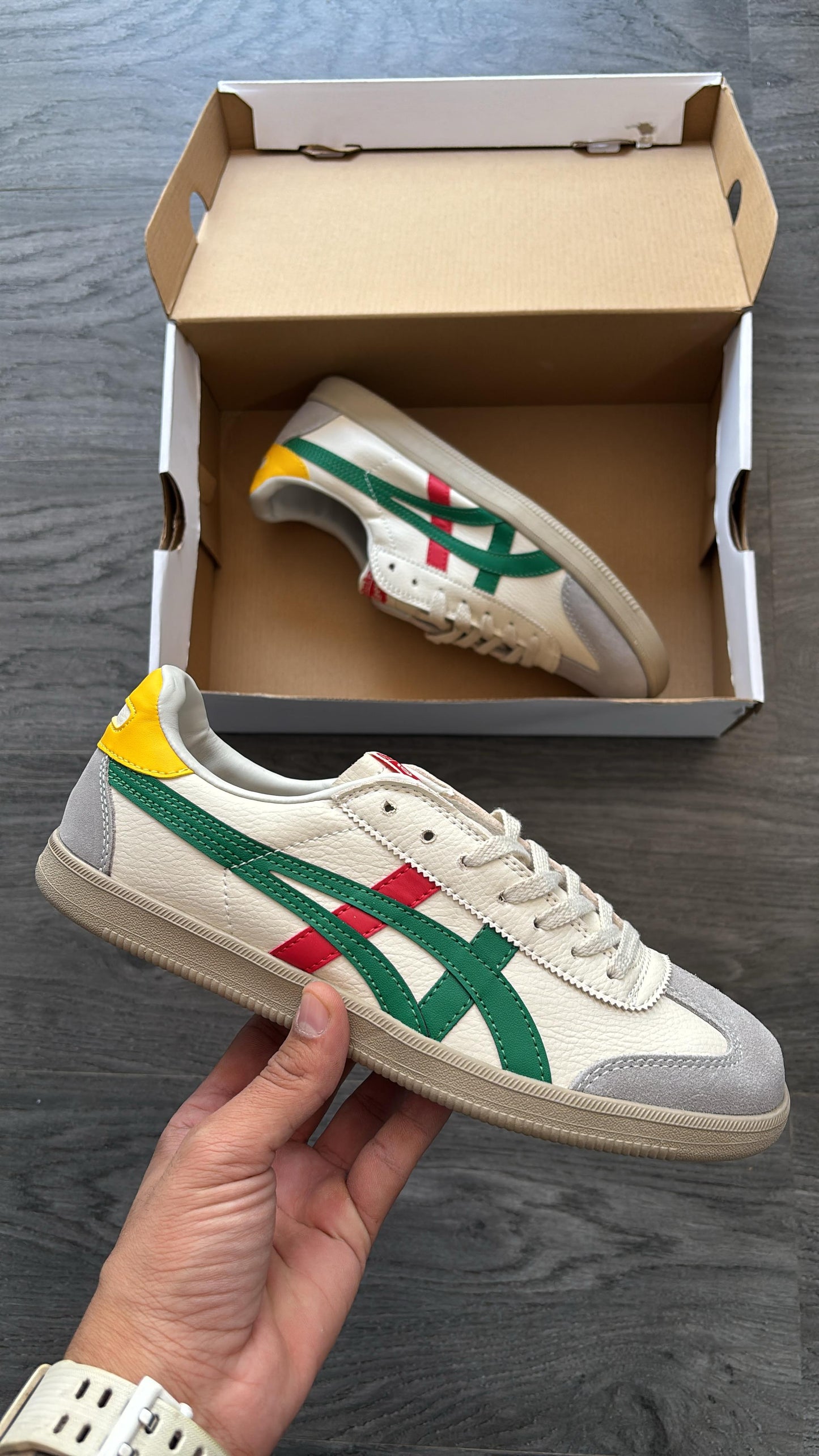 ONITSUKA TIGER TOKUTEN