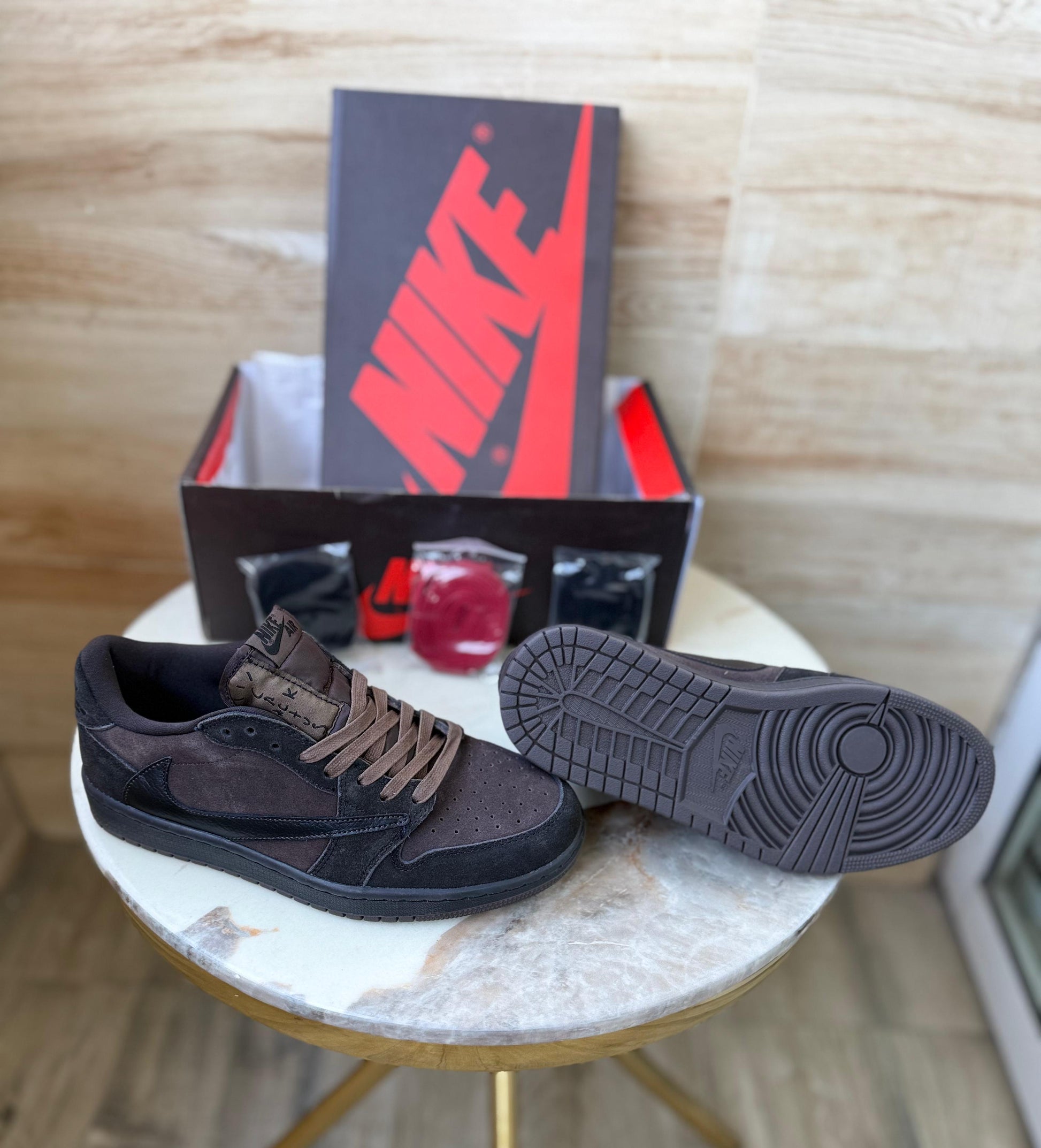AIR JORDAN X TRAVIS SCOTT 1 LOW OG SP ‘VELVET BROWN