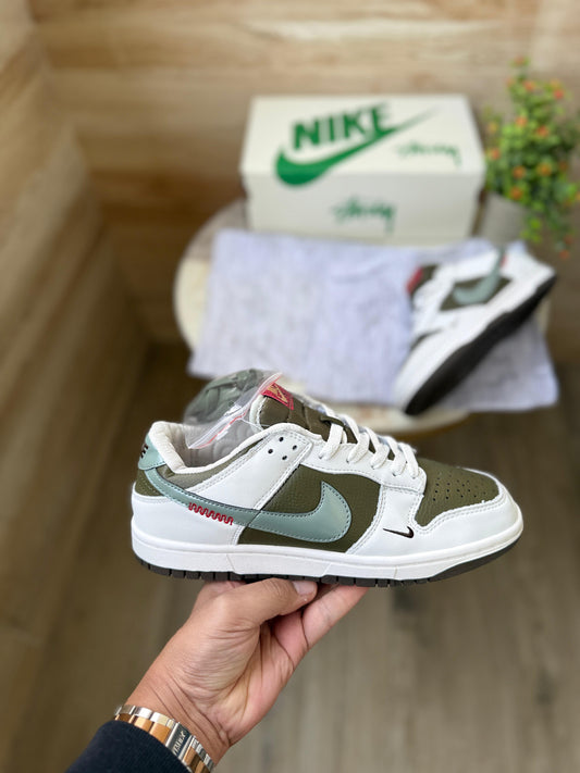 NIKE SB DUNK SUPREME 94 BLUE 2025