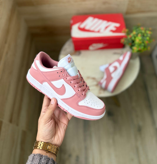 NIKE SB DUNK WHISKER ROSE PINK