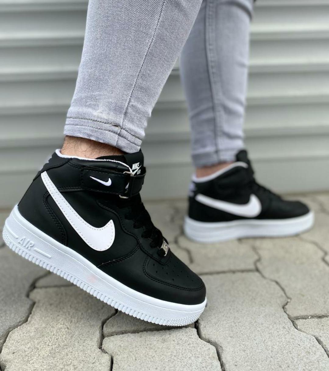 Buy 999/- one shoe get another one free✅📦