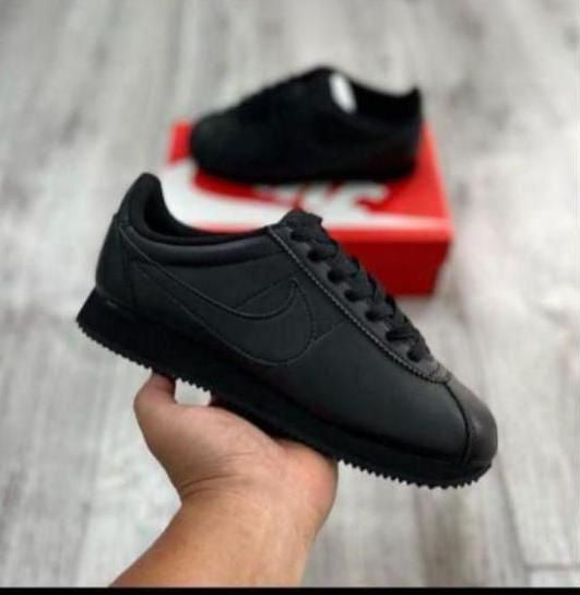Buy 999/- one shoe get another one free✅📦