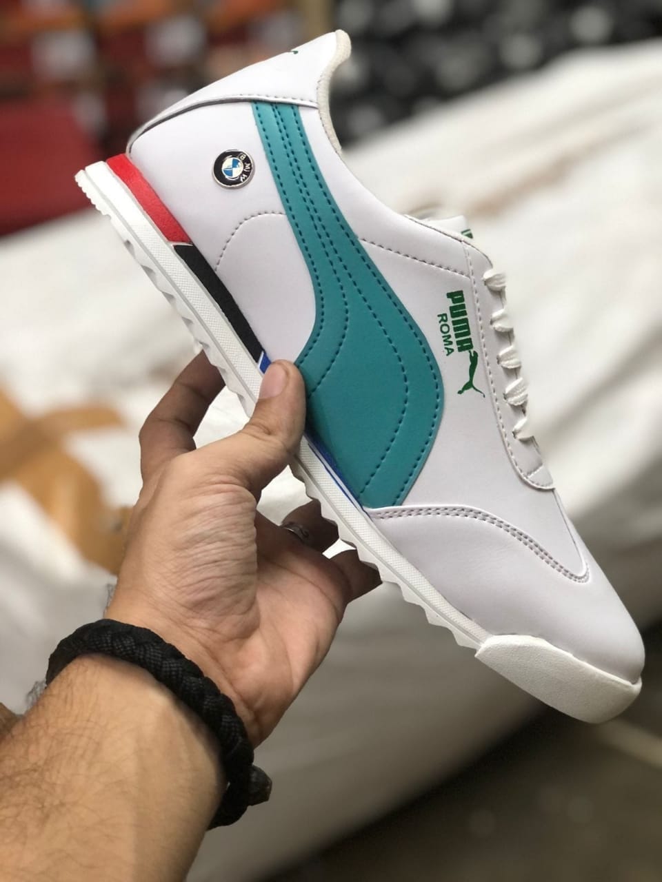 Buy 999/- one shoe get another one free✅📦
