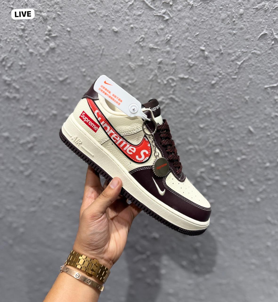 NIKE AIRFORCE SUPREME