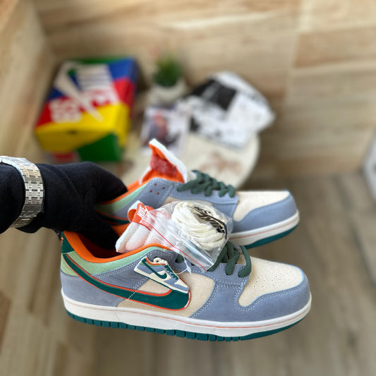 Nike Sb Dunk Low Otomo Katsuhiro Steamboy