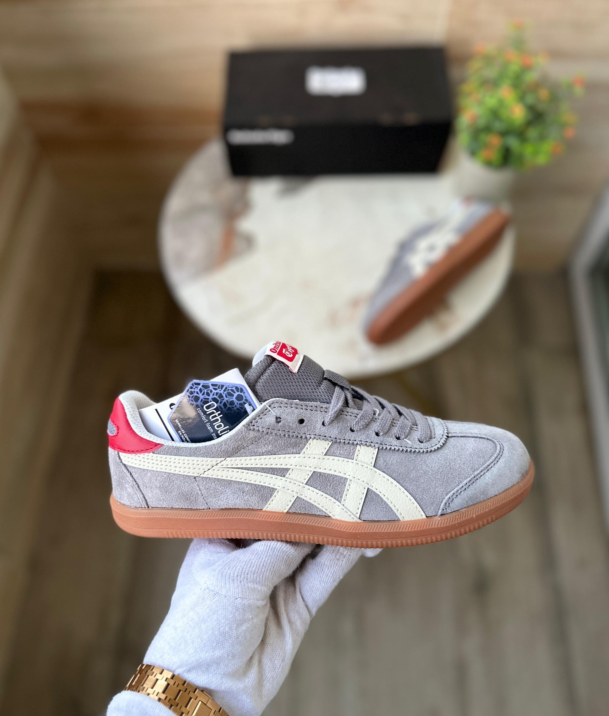 ONITSUKA TIGER TOKUTEN