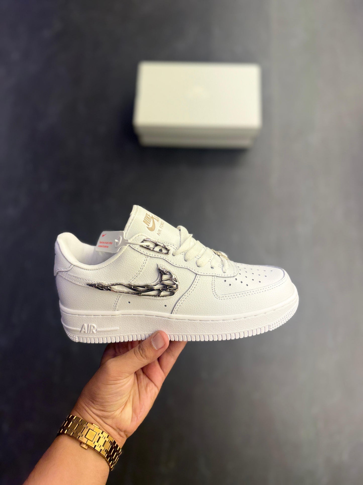 NIKE AIRFORCE 1 MOLTEN METAL