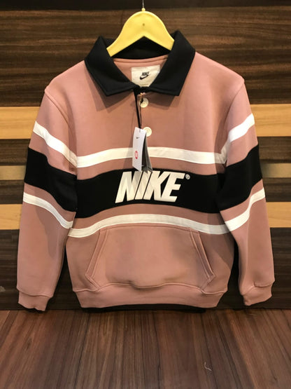 NIKE
PREMIUM SWEATSHIRT