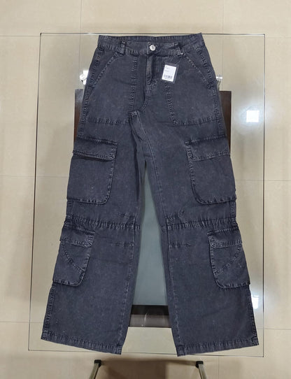 Bareshka Brand
Heavy Quality Branded Multi Pockets Baggy Cargo