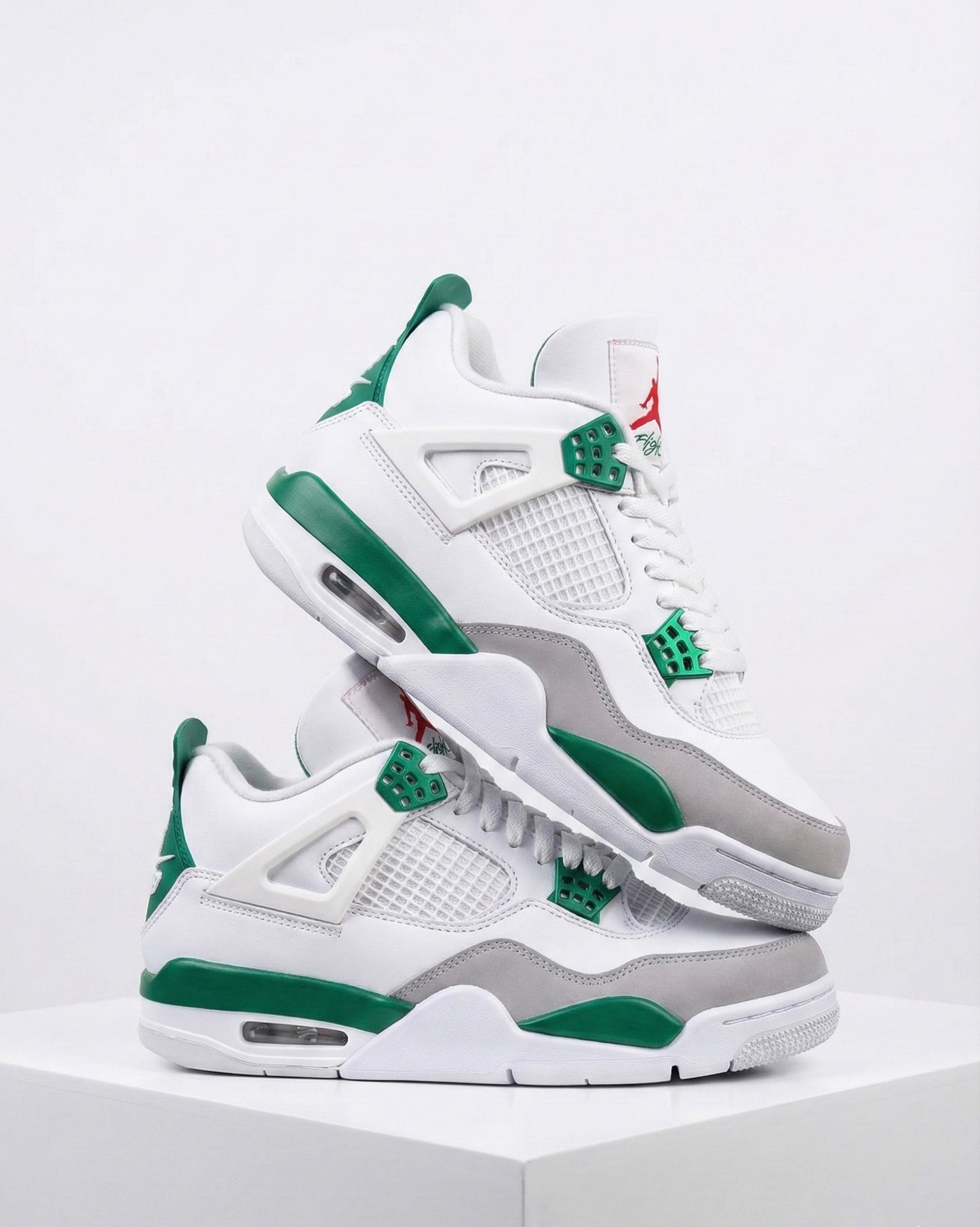 RETRO 4 PINE GREEN