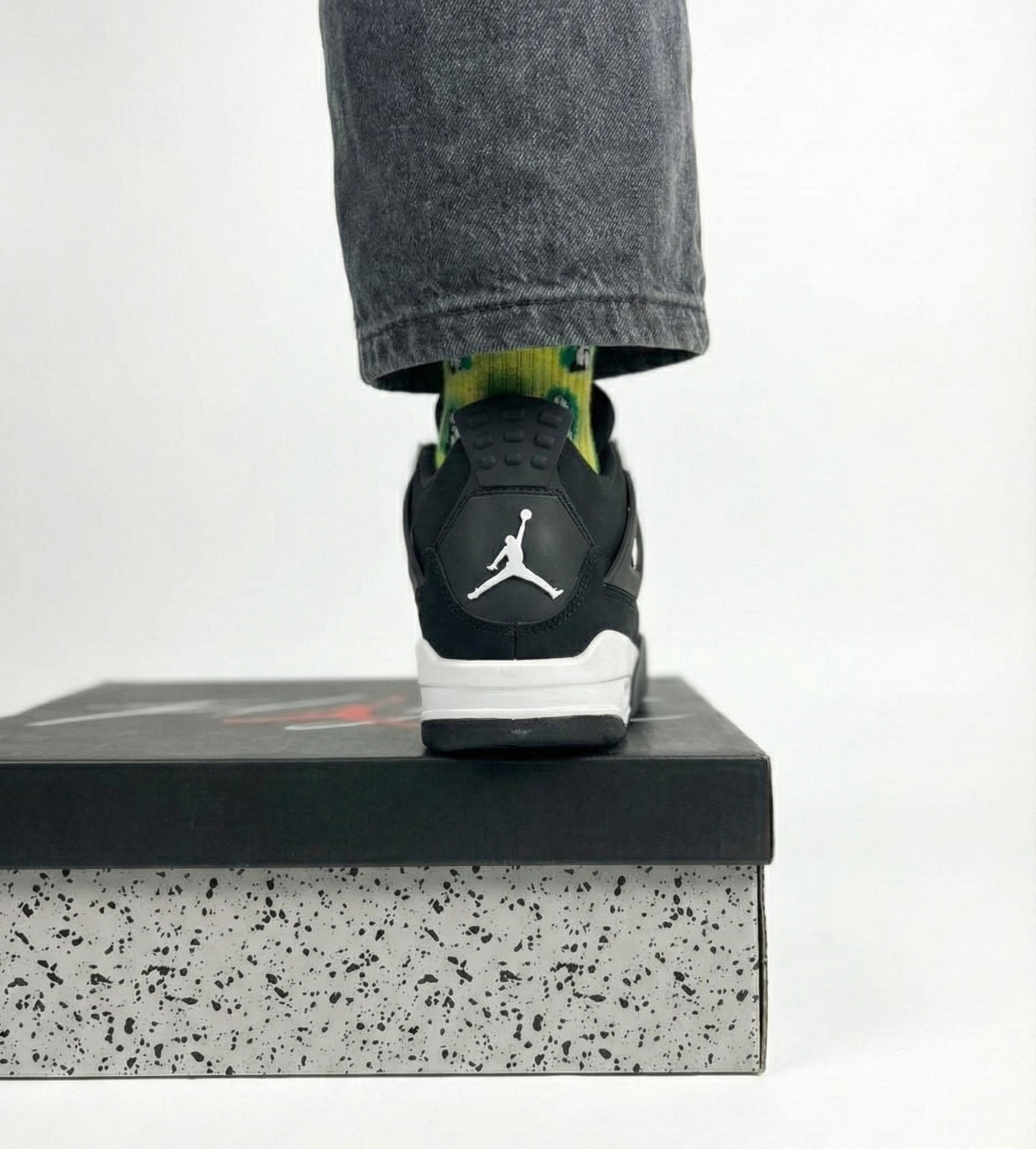 Nike Air Jordan 4 Retro 'White Thunder'