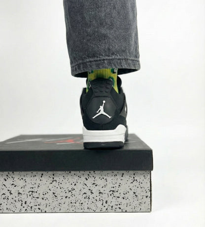 Nike Air Jordan 4 Retro 'White Thunder'