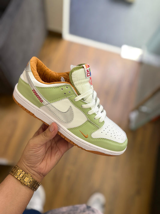 NIKE DUNK YEAR OF THE SNAKE JUST DO IT 2025