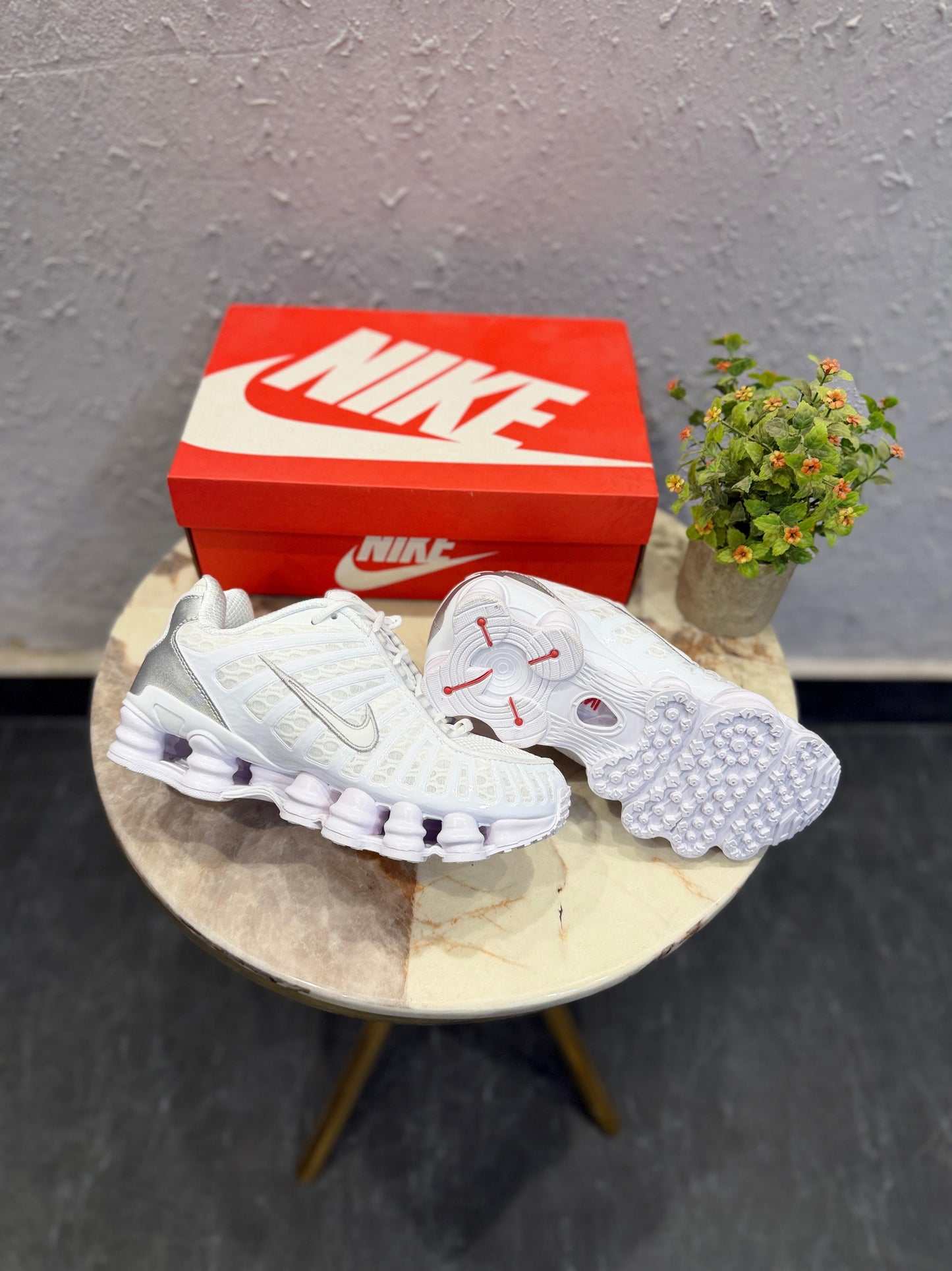 NIKE SHOX TL TRIPPLE WHITE