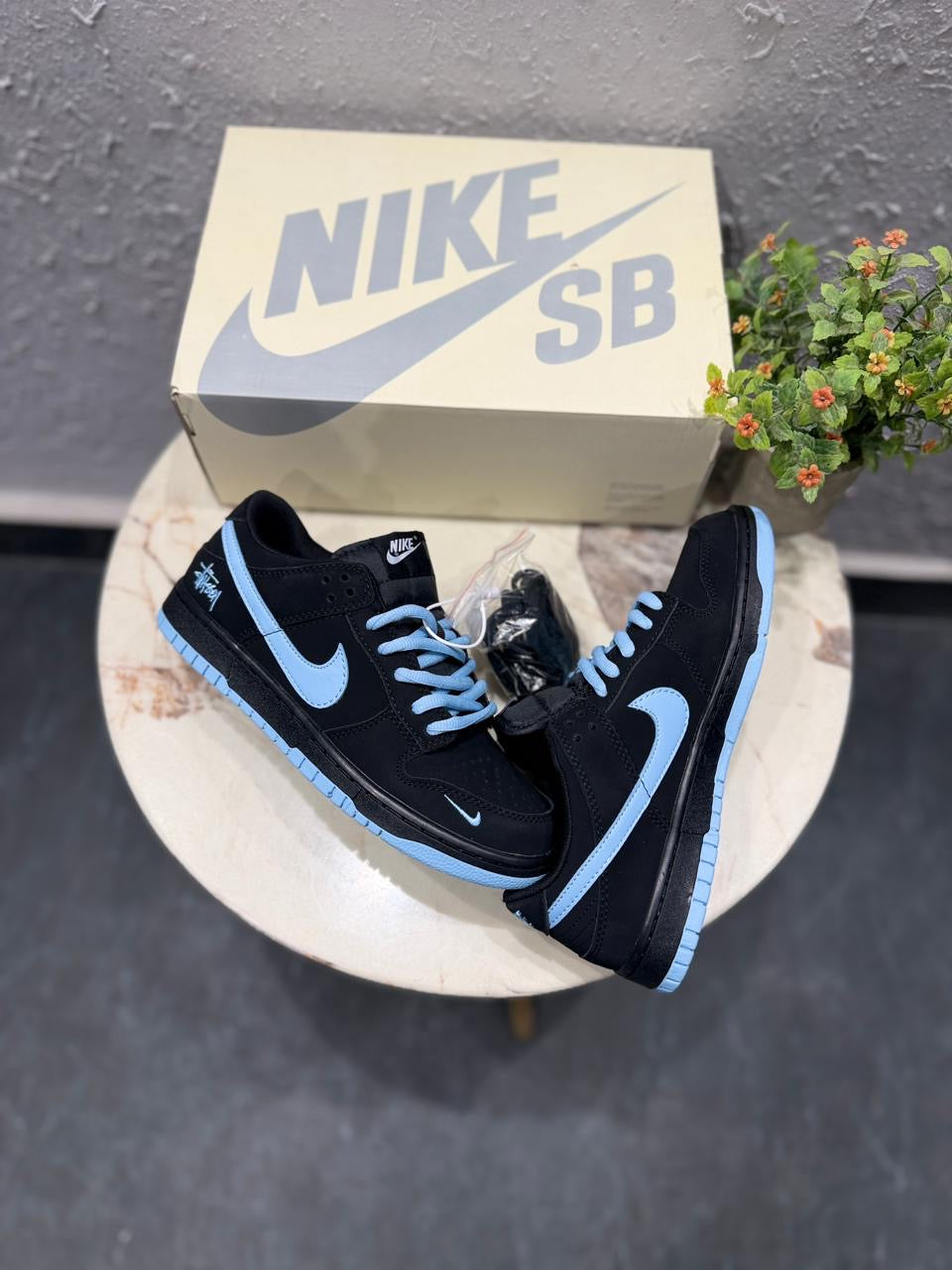 NIKE SB DUNK 2025 STUSSY BLACK SILVER
