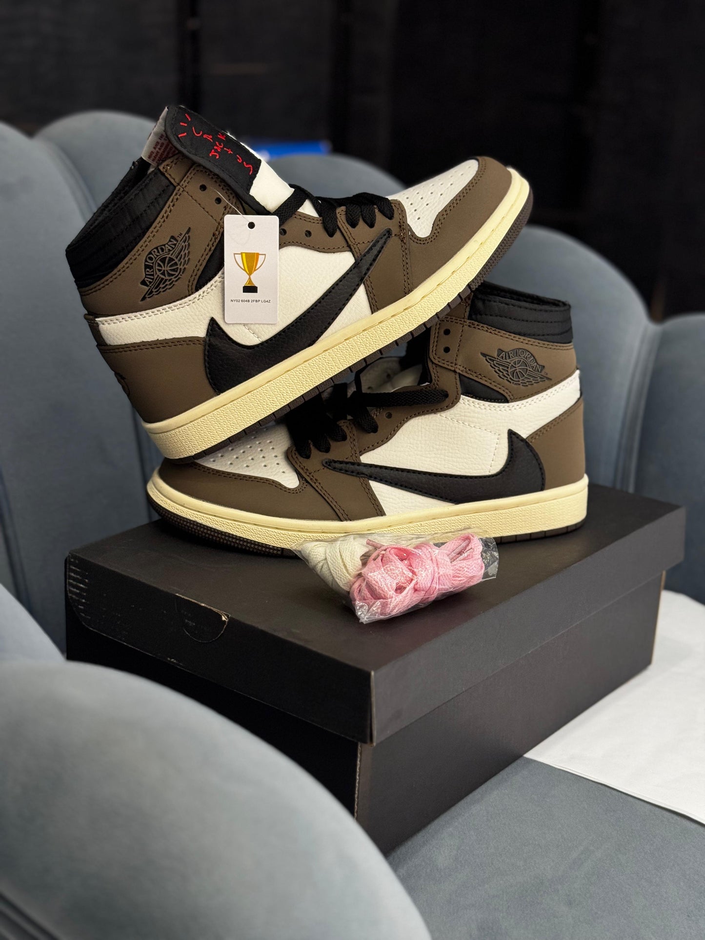 AIR JORDAN 1 X TRAVIS SCOT HIGH BROW