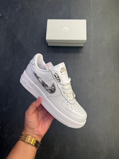 NIKE AIRFORCE 1 MOLTEN METAL