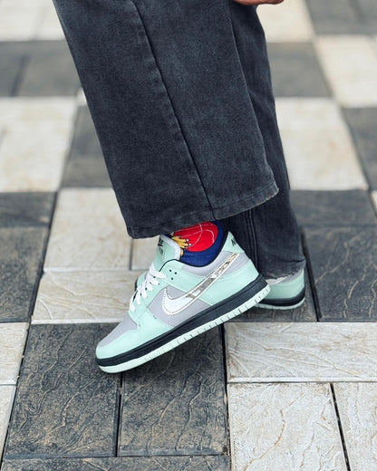 NIKE SB DUNK LOW TIFFANY
LOBSTER 7A