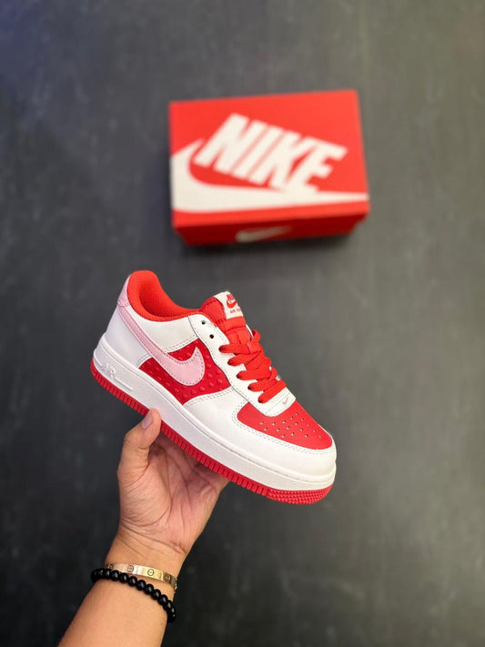 NIKE AIRFORCE ONE VALENTINE