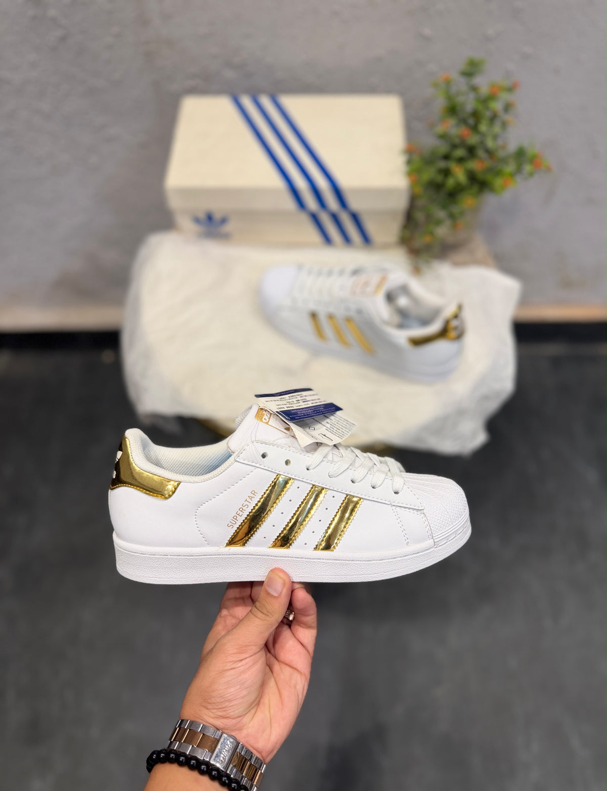 ADIDAS ORIGINALS SUPERSTAR  WHITE GOLD
