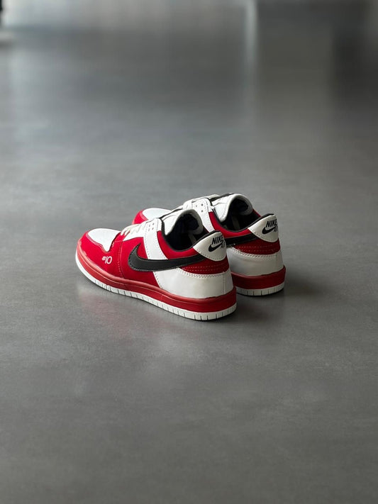 NIKE SB DUNK  SKATEBOARD ROLLER DERBY 6A