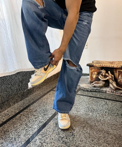 Now in Unisex knee torn Baggy

High Waist wishker wash double torn Wide Leg Denim