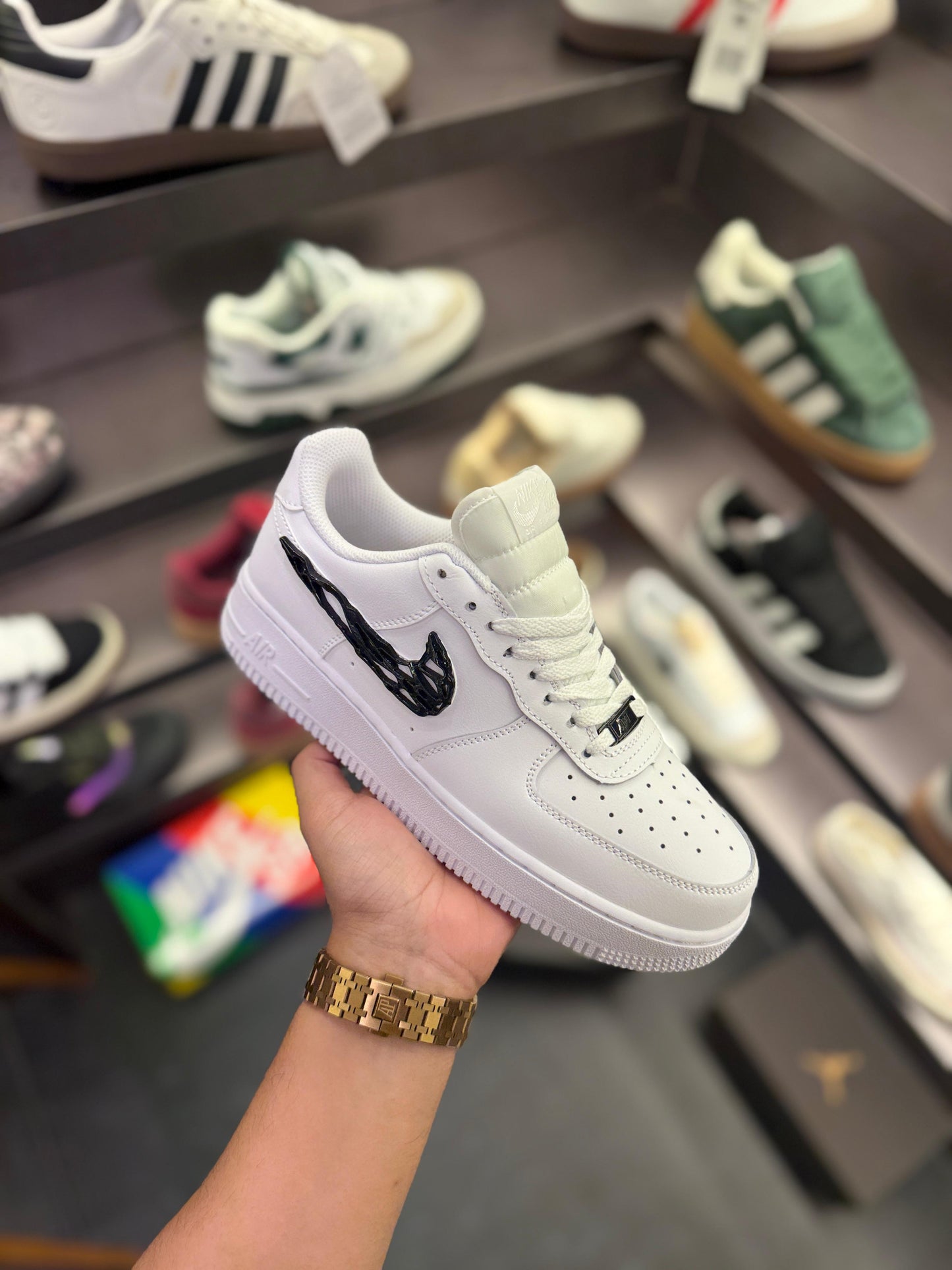 NIKE AIRFORCE ONE MOLTEN METAL VENOM