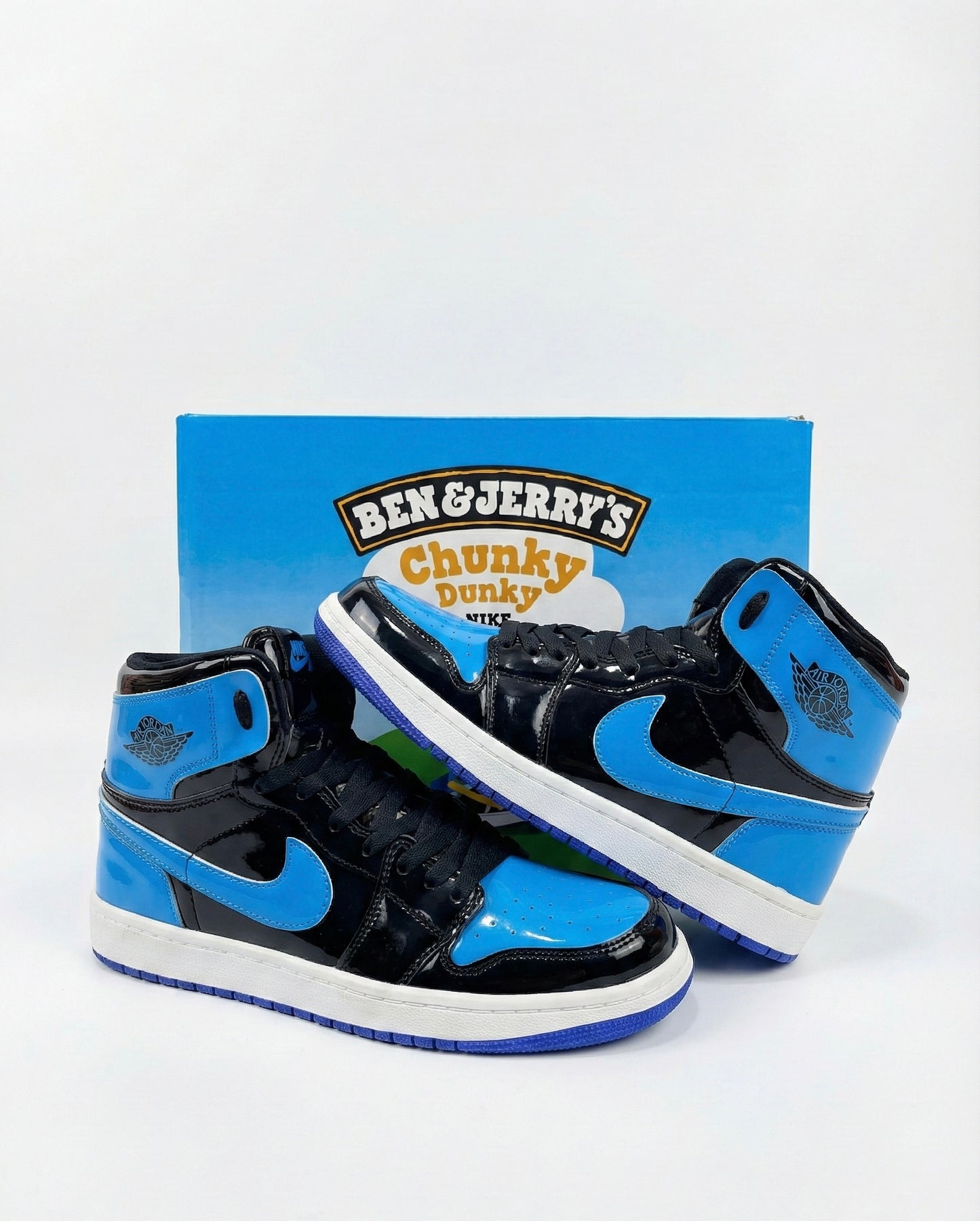 AIR JORDANS RETRO 1 PATENT ROYAL BLUE 7A TOP