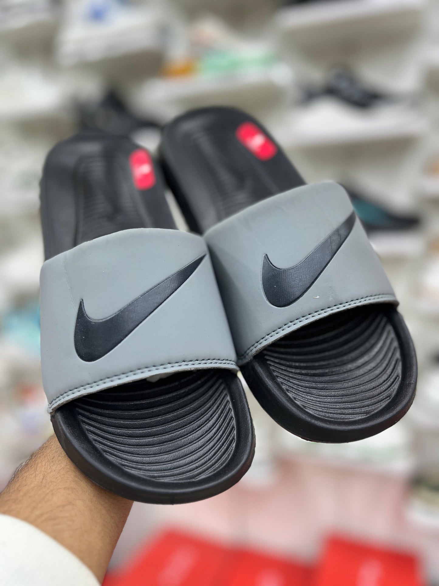 NIKE SLIPPER 7A