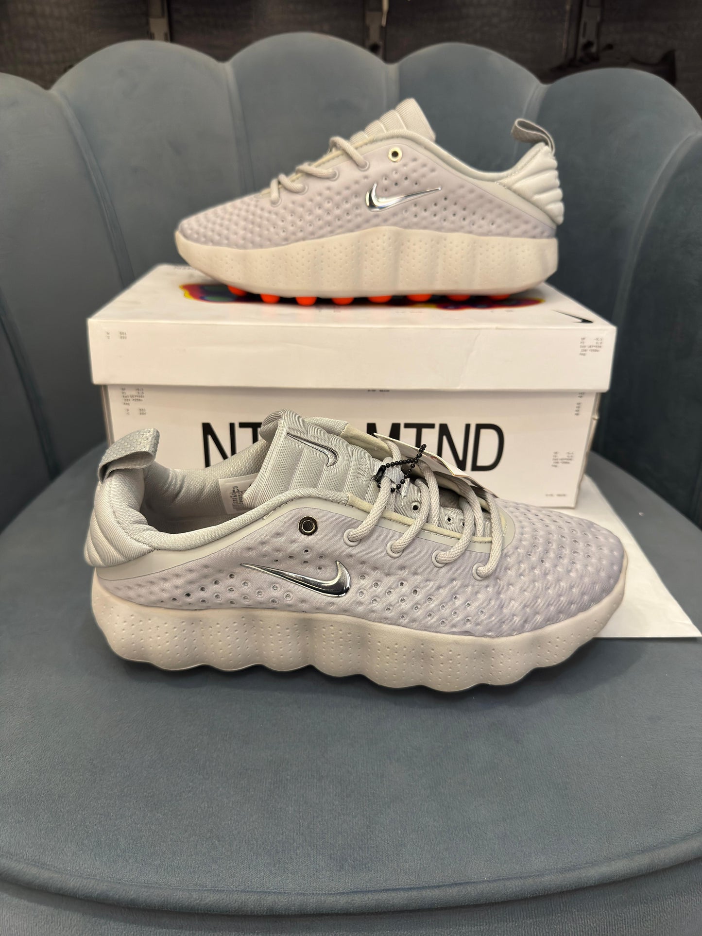 NIKE MIND 002