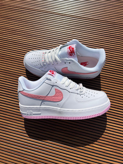 NIKE AIRFORCE ONE VALENTINE LOVE