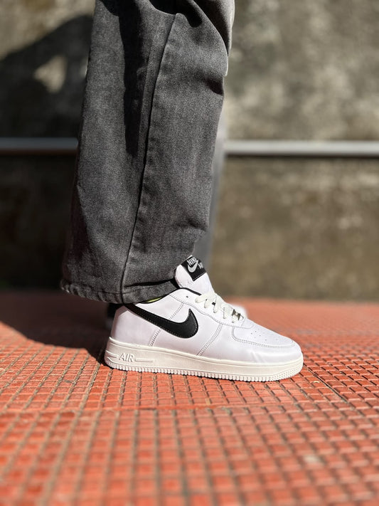 NIKE DUNK