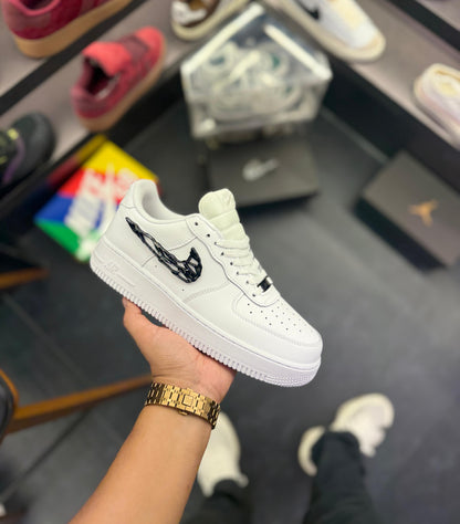 NIKE AIRFORCE ONE MOLTEN METAL VENOM